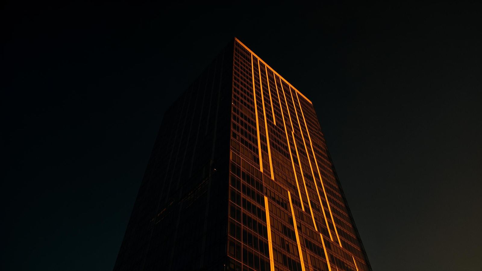Skyline of a modern construction project at dusk — representing nationwide mechanics lien and construction law practice